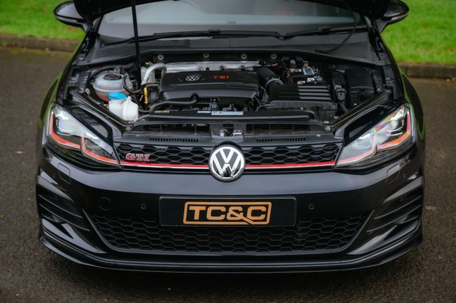 2020 Volkswagen Golf - Photo 5