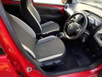 USED 2015 15 TOYOTA AYGO 1.0 VVT-i x-play Hatchback 5dr Petrol Manual Euro 5 Euro 5 (68 ps) 