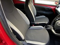 USED 2015 15 TOYOTA AYGO 1.0 VVT-i x-play Hatchback 5dr Petrol Manual Euro 5 Euro 5 (68 ps) 