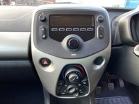 USED 2015 15 TOYOTA AYGO 1.0 VVT-i x-play Hatchback 5dr Petrol Manual Euro 5 Euro 5 (68 ps) 