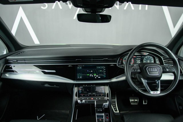 View our AUDI Q7