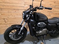 USED QJMOTOR SRV 125 