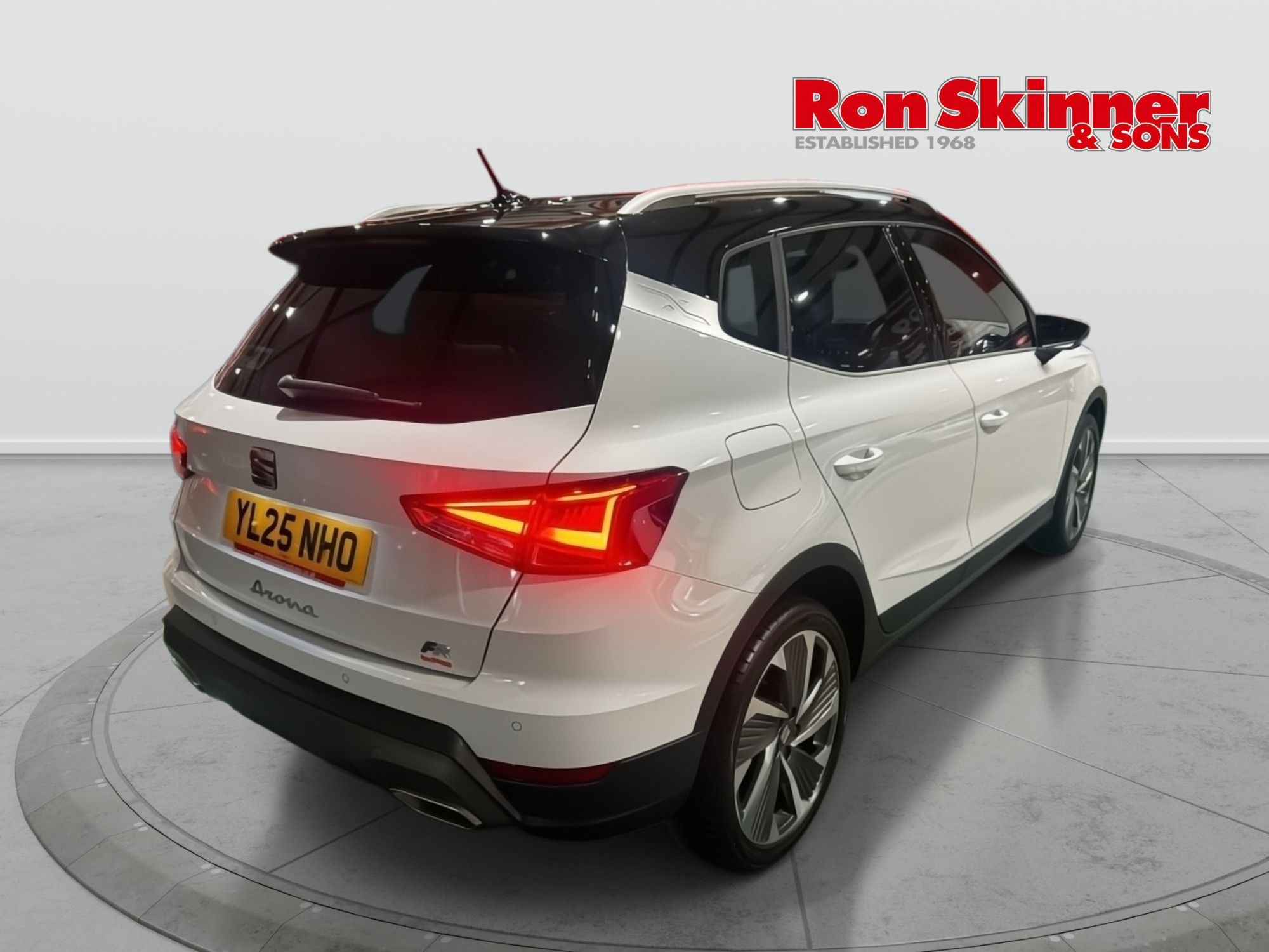 USED 2025 25 SEAT ARONA 1.0 TSI FR Sport SUV 5dr Petrol Manual Euro 6 (s/s) (115 ps) 