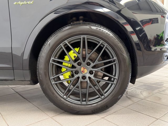 2021 Porsche Cayenne - Photo 11