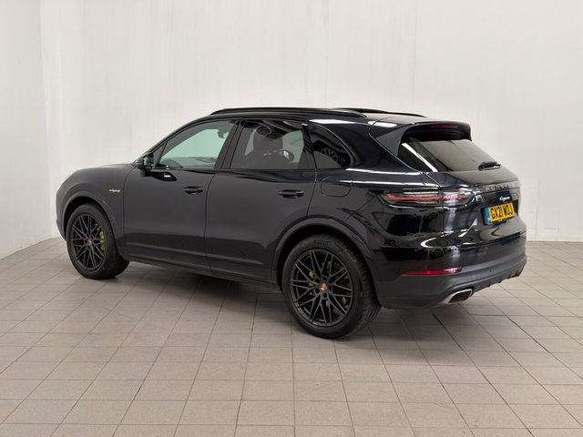2021 Porsche Cayenne - Photo 8