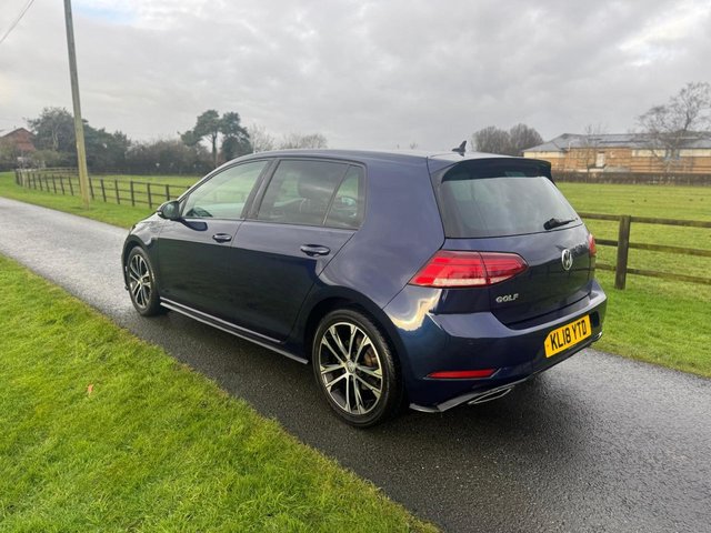 2018 Volkswagen Golf 2L R-Line 5dr - Photo 6