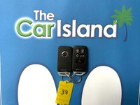 USED 2017 67 VOLVO V40 2.0 D2 Inscription Hatchback 5dr Diesel Manual Euro 6 (s/s) (120 ps) Very Low Mileage And Fantastic Volvo Service History. 24000 Miles, Heated Leather SATNAV Park Assist and Cruise Control