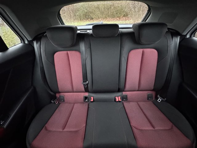 2019 AUDI Q2 - Photo 10