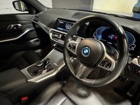 USED 2022 22 BMW 3 SERIES 2.0 330e 12kWh M Sport Saloon 4dr Petrol Plug-in Hybrid Auto Euro 6 (s/s) (292 ps) 1 OWNER+FBMWSH+MPERFORMANCE STYLING