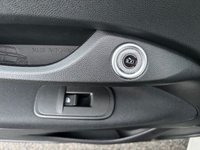 USED 2025 25 FIAT 500E 42kWh Hatchback 3dr Electric Auto (118 ps) 