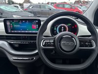USED 2025 25 FIAT 500E 42kWh Hatchback 3dr Electric Auto (118 ps) 