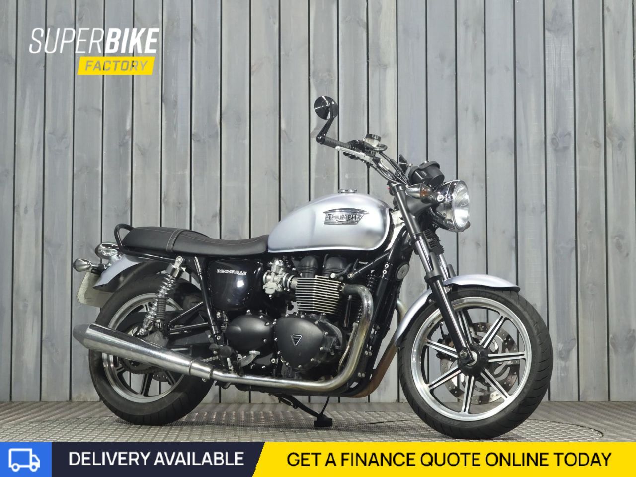 TRIUMPH BONNEVILLE 865