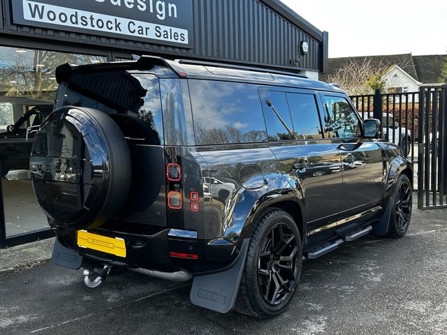 2026 Land Rover DEFENDER 110 - Photo 12