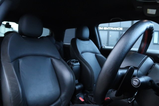 2018 MINI Hatch 2L John Cooper Works 3dr - Photo 12