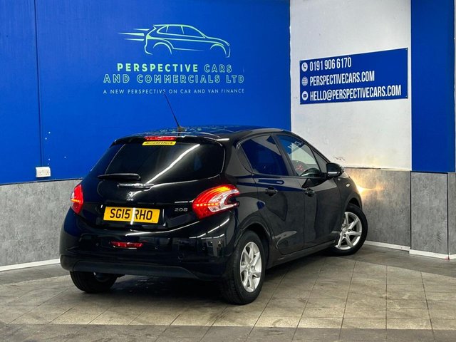 2015 PEUGEOT 208 - Photo 3