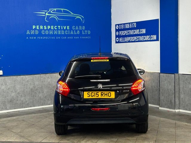 2015 PEUGEOT 208 - Photo 4