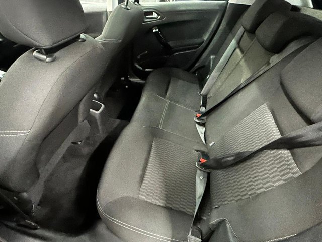 2015 PEUGEOT 208 - Photo 12