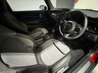 USED 2022 72 MINI Electric Hatch Cooper SE 32.6kWh Level 2 Hatchback 3dr Electric Auto (184 ps) +NATIONWIDE DELIVERY AVAILABLE+