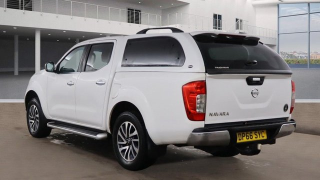 2017 NISSAN NAVARA 2.3 dCi N-Connecta Pickup Double Cab 4dr Diesel Manual 4WD Euro 6 (s/s) (190 ps) - Photo 3