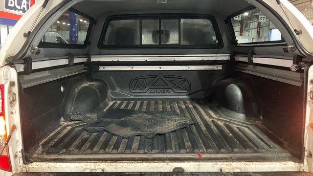 2017 NISSAN NAVARA 2.3 dCi N-Connecta Pickup Double Cab 4dr Diesel Manual 4WD Euro 6 (s/s) (190 ps) - Photo 7