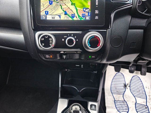 2019 HONDA JAZZ 1.3 i-VTEC SE Navi Hatchback 5dr Petrol Manual Euro 6 (s/s) (102 ps) - Photo 12