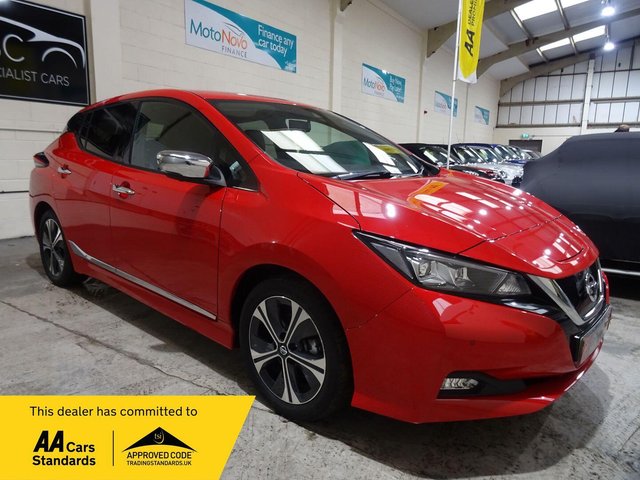 2021 NISSAN LEAF 40KWH TEKNA AUTO 5DR FAST FINANCE ULTRA LOW MILES 2021 22,000 MILES... photo