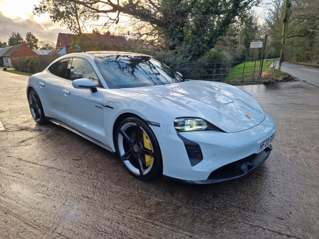2020 20 Porsche Taycan Performance Plus 93.4kWh Turbo S Saloon 4dr Electric Auto 4WD (761 ps)