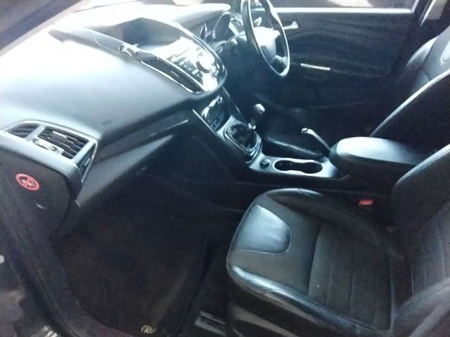 2014 FORD KUGA - Photo 5