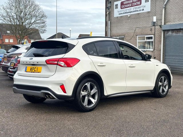 2020 FORD FOCUS - Photo 10