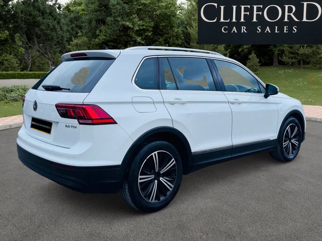 2016 Volkswagen Tiguan 2L SE Navigation 5dr - Photo 9