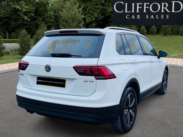 2016 Volkswagen Tiguan 2L SE Navigation 5dr - Photo 11