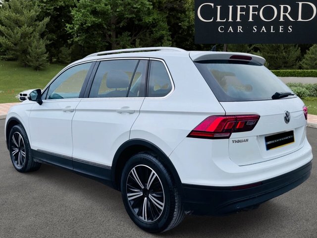 2016 Volkswagen Tiguan 2L SE Navigation 5dr - Photo 12