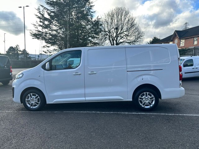 2020 VAUXHALL VIVARO - Photo 6