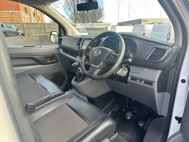 2020 VAUXHALL VIVARO - Photo 10