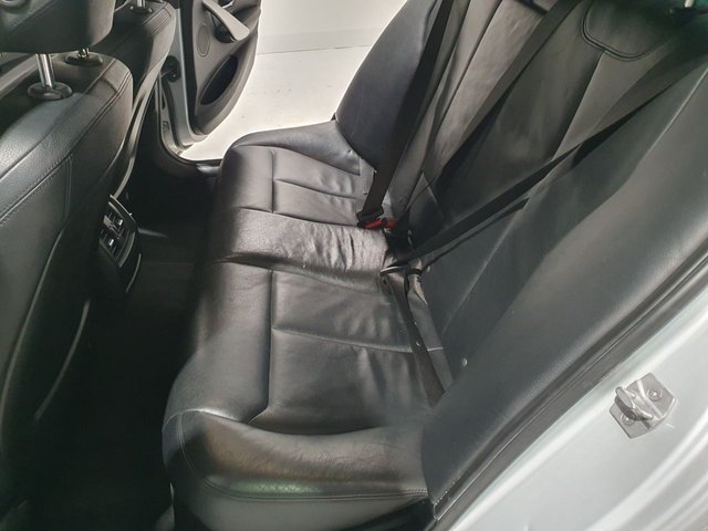 2018 BMW 3 SERIES - Photo 8