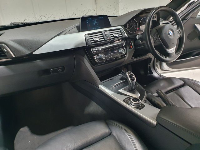 2018 BMW 3 SERIES - Photo 6