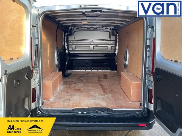 2023 RENAULT TRAFIC - Photo 12
