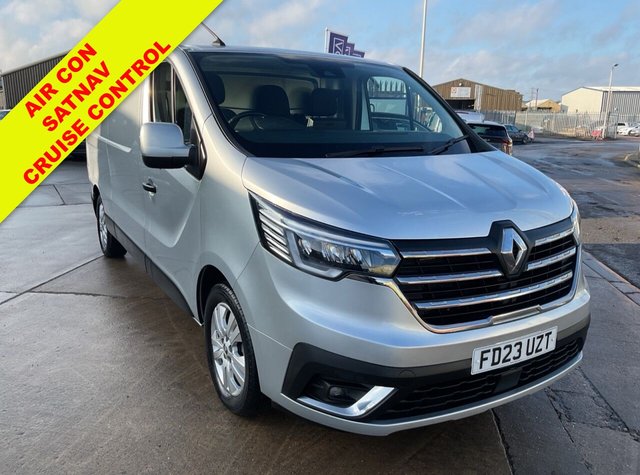 2023 RENAULT TRAFIC
