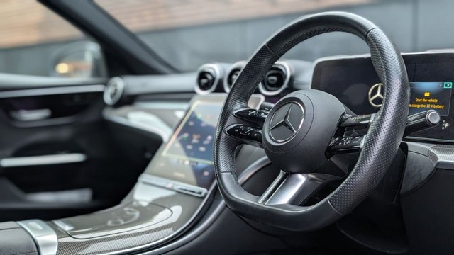 2023 MERCEDES-BENZ C-CLASS 2023 2.0 C300h MHEV AMG Line Estate 5dr Petrol Hybrid G-Tronic+ Euro 6 (s/s) (278 ps) - Photo 2