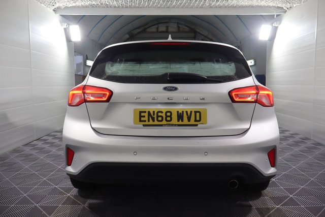 2019 FORD FOCUS 1.5 EcoBlue Titanium Hatchback 5dr Diesel Manual Euro 6 (s/s) (120 ps) - Photo 9