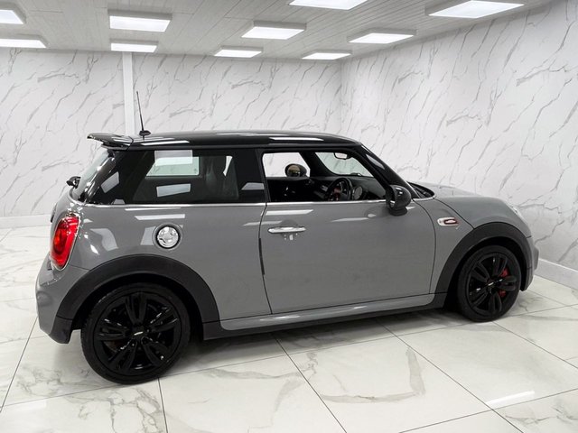 2017 MINI Hatch 2L John Cooper Works 3dr - Photo 12