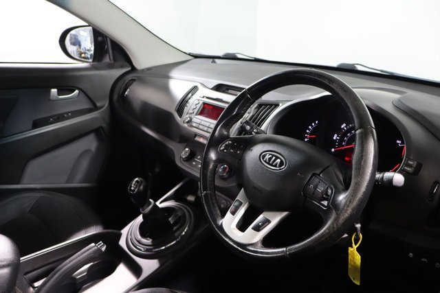 2012 KIA SPORTAGE 1.6 GDi EcoDynamics 2 SUV 5dr Petrol Manual 2WD Euro 5 (s/s) (133 bhp) - Photo 8