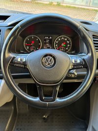 USED 2019 19 VOLKSWAGEN TRANSPORTER 2.0 TDI T28 BlueMotion Tech Highline Panel Van 5dr Diesel DSG FWD SWB Euro 6 (s/s) (150 ps) FULL HISTORY | 1 OWNER | METALLIC