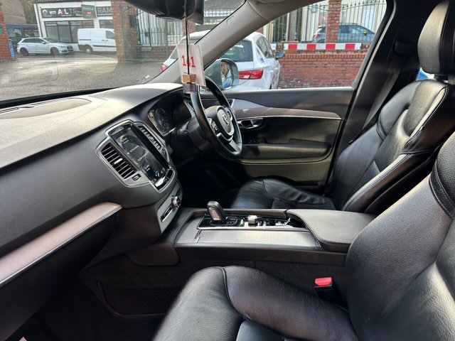 2020 Volvo Xc90 2L Momentum 5dr - Photo 6