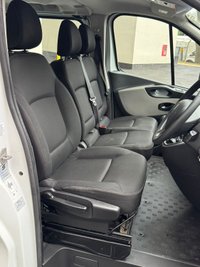 USED 2018 18 RENAULT TRAFIC 1.6 dCi ENERGY 29 Business Minibus Double Cab 5dr Diesel Manual LWB Euro 6 (s/s) (9 Seat) (125 ps) FLEET OWNER, LOW MILES