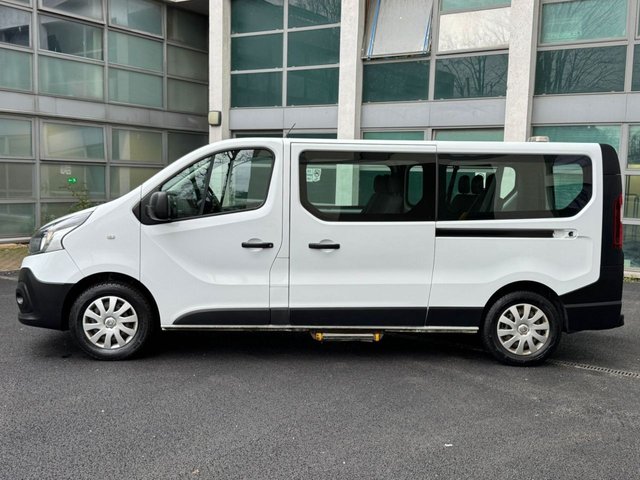 2018 RENAULT TRAFIC 1.6 dCi ENERGY 29 Business Minibus Double Cab 5dr Diesel Manual LWB Euro 6 (s/s) (9 Seat) (125 ps) - Photo 5