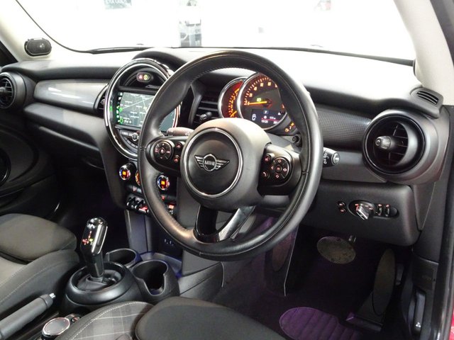 2018 MINI HATCH 1.5 Cooper Hatchback 3dr Petrol Steptronic Euro 6 (s/s) (136 ps) - Photo 11