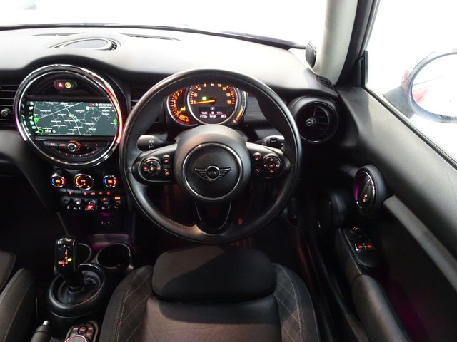 2018 MINI HATCH 1.5 Cooper Hatchback 3dr Petrol Steptronic Euro 6 (s/s) (136 ps) - Photo 6