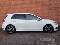 USED 2015 15 VOLKSWAGEN GOLF 2.0 TDI BlueMotion Tech R-Line Hatchback 5dr Diesel DSG Euro 5 (s/s) (150 ps) SAT NAV - &pound;35 TAX - 9 SERVICES - RARE MODEL