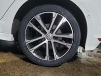 USED 2015 15 VOLKSWAGEN GOLF 2.0 TDI BlueMotion Tech R-Line Hatchback 5dr Diesel DSG Euro 5 (s/s) (150 ps) SAT NAV - &pound;35 TAX - 9 SERVICES - RARE MODEL